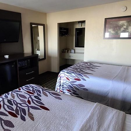 Red Roof Inn & Suites Greenwood, Sc Екстериор снимка