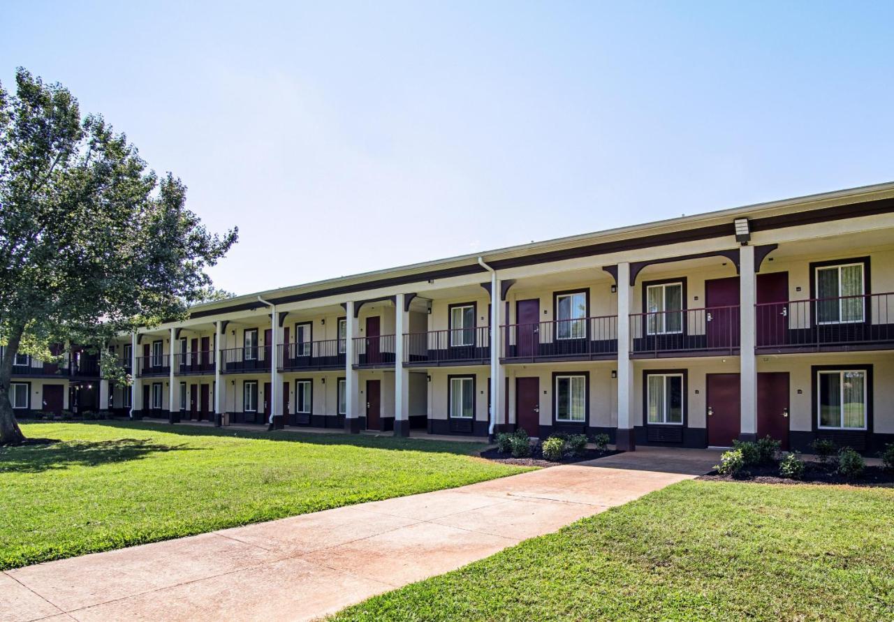 Red Roof Inn & Suites Greenwood, Sc Екстериор снимка