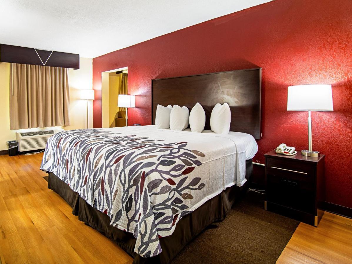 Red Roof Inn & Suites Greenwood, Sc Екстериор снимка