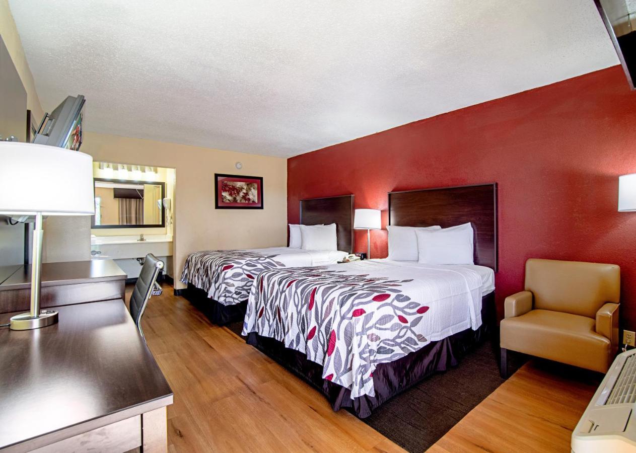 Red Roof Inn & Suites Greenwood, Sc Екстериор снимка