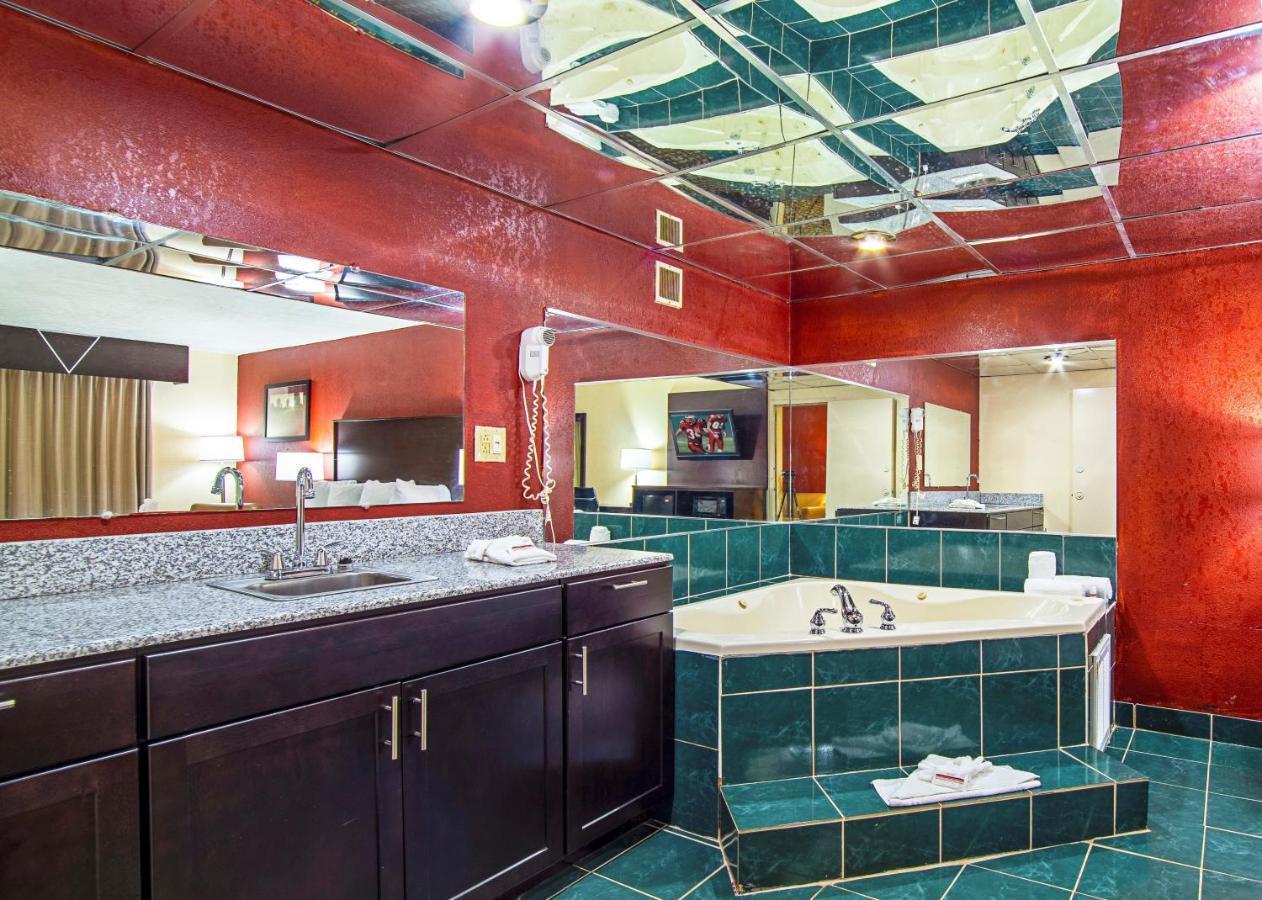 Red Roof Inn & Suites Greenwood, Sc Екстериор снимка