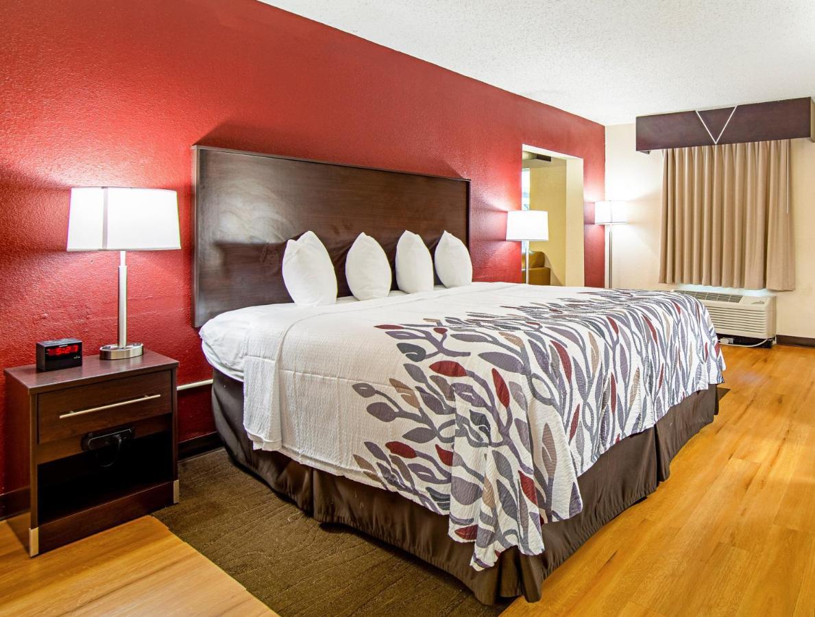 Red Roof Inn & Suites Greenwood, Sc Екстериор снимка
