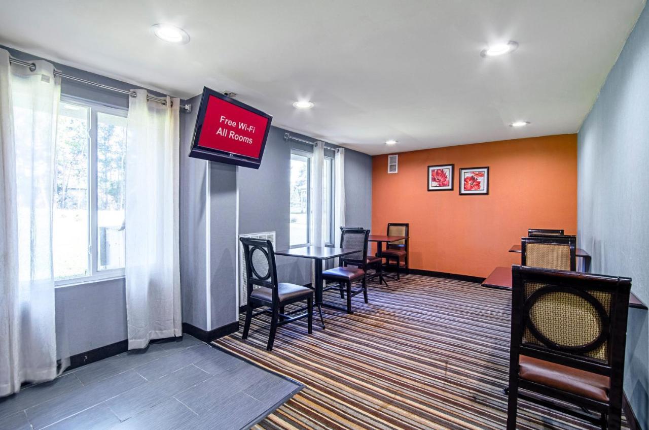Red Roof Inn & Suites Greenwood, Sc Екстериор снимка