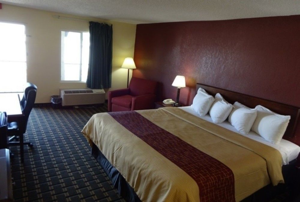 Red Roof Inn & Suites Greenwood, Sc Екстериор снимка
